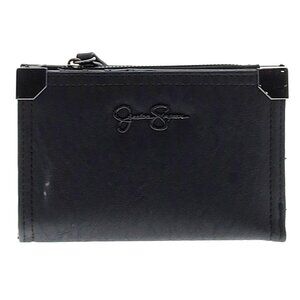 ✨ Sleek and functional wallet,